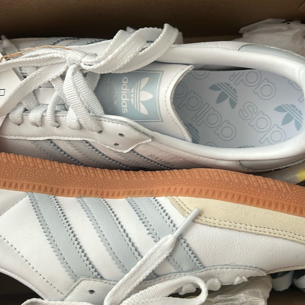 Gender Inclusive Samba Sneaker size 9.5 white and light blue